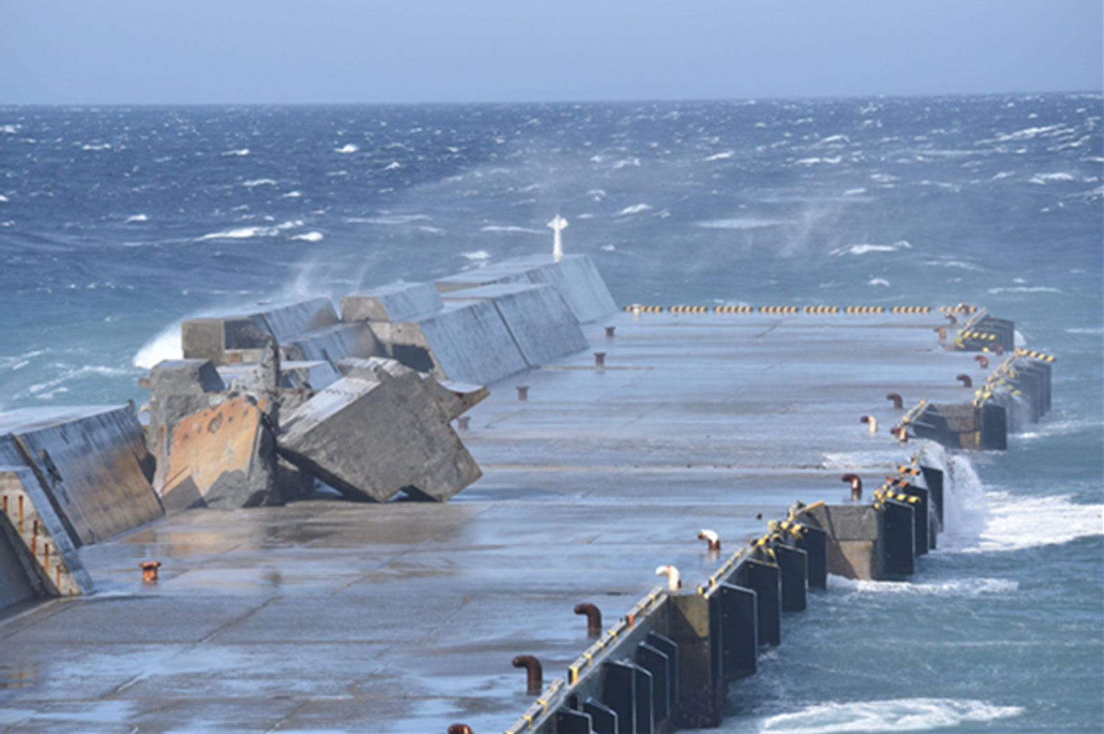 衛星による離島港湾における台風被害の状況把握の検証 イメージ画像
